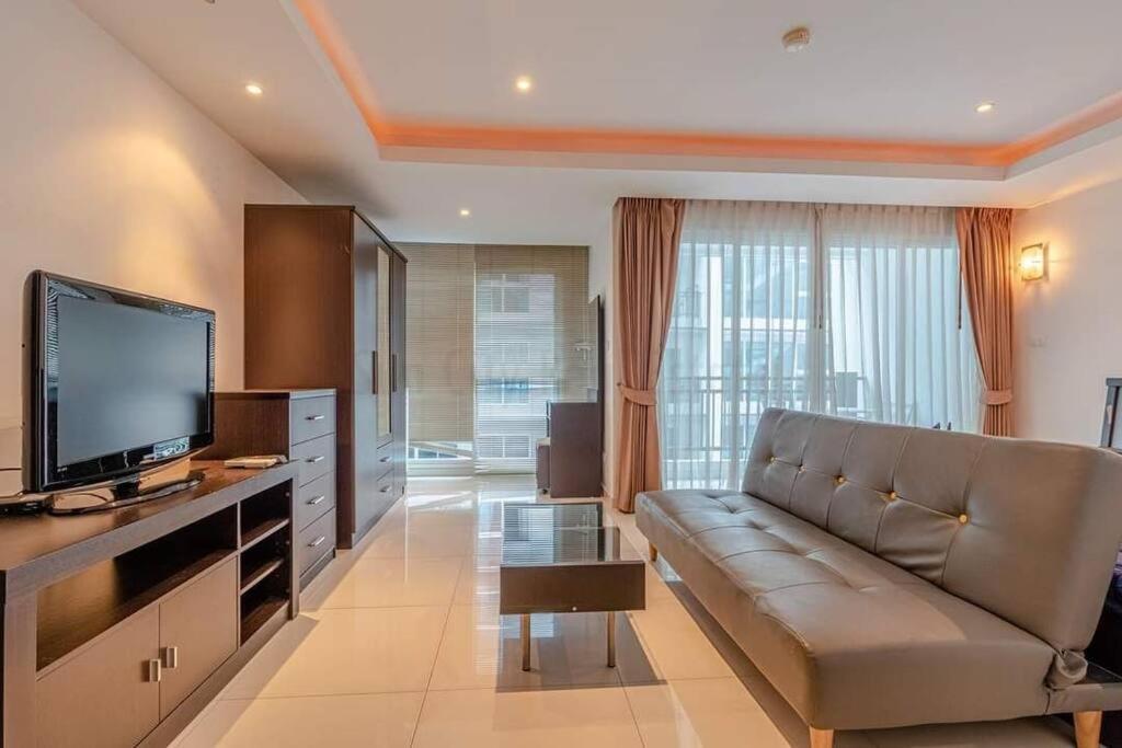 Avenue Residence C5 Pattaya Eksteriør bilde